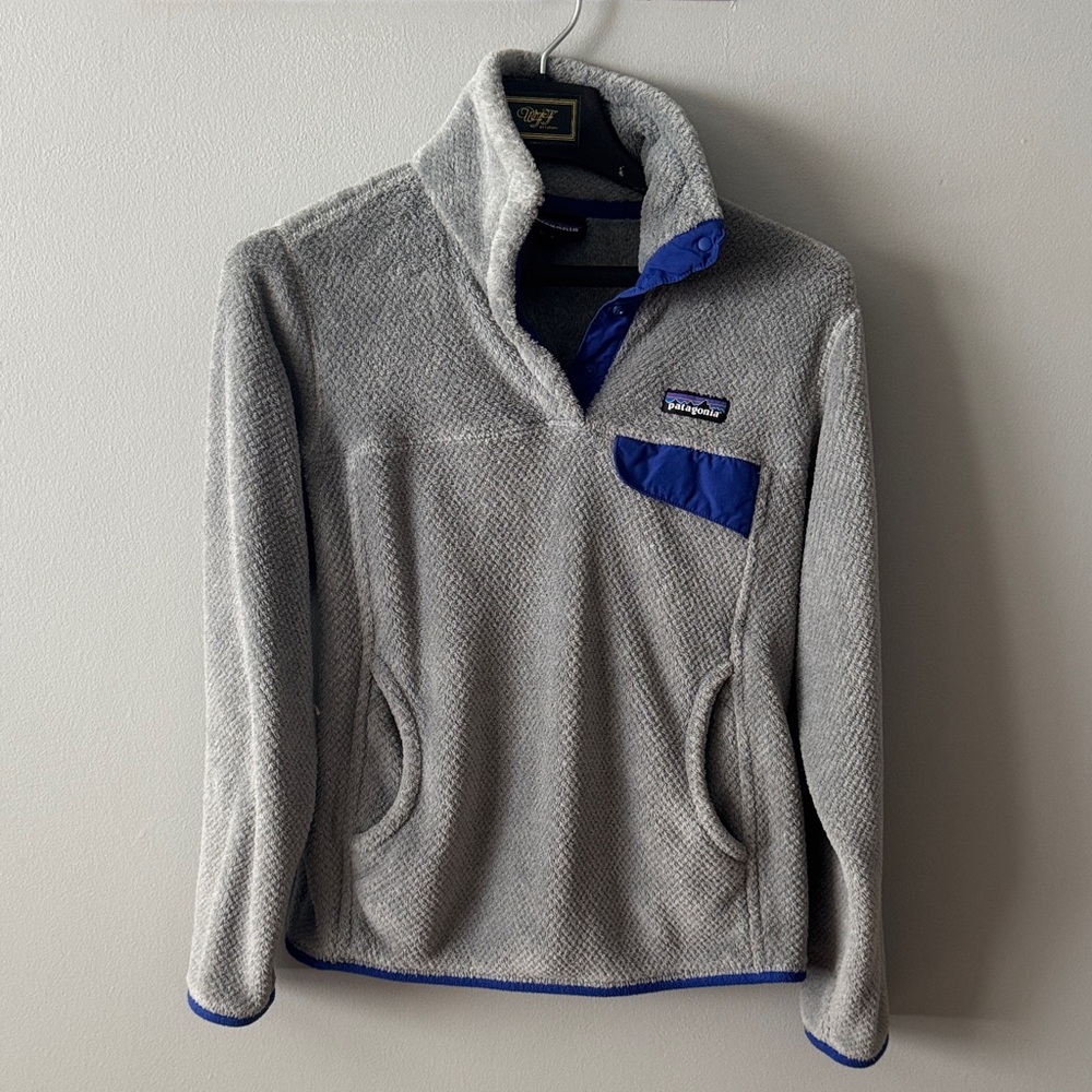 Patagonia Snap Gray Fleece with Blue Trim